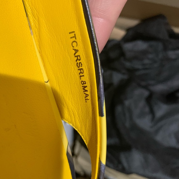 Burberry shoes - Picture 7 of 7